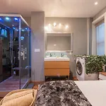 Gem near Rittenhouse - The Loft